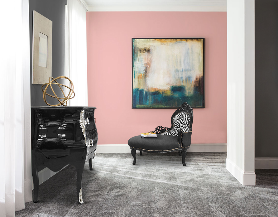 chaise longue and convenient Baroque Royal Art Palace in a setting with powder pink tones.